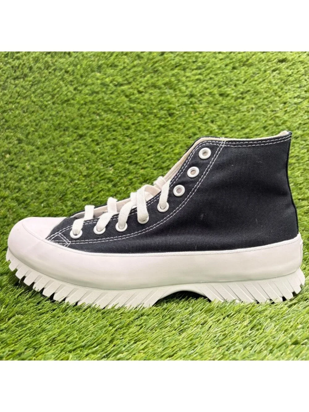 Converse Chuck Taylor All Star Lugged 2.0 Men Size 8.5 Women 10.5 Shoes Sneakers